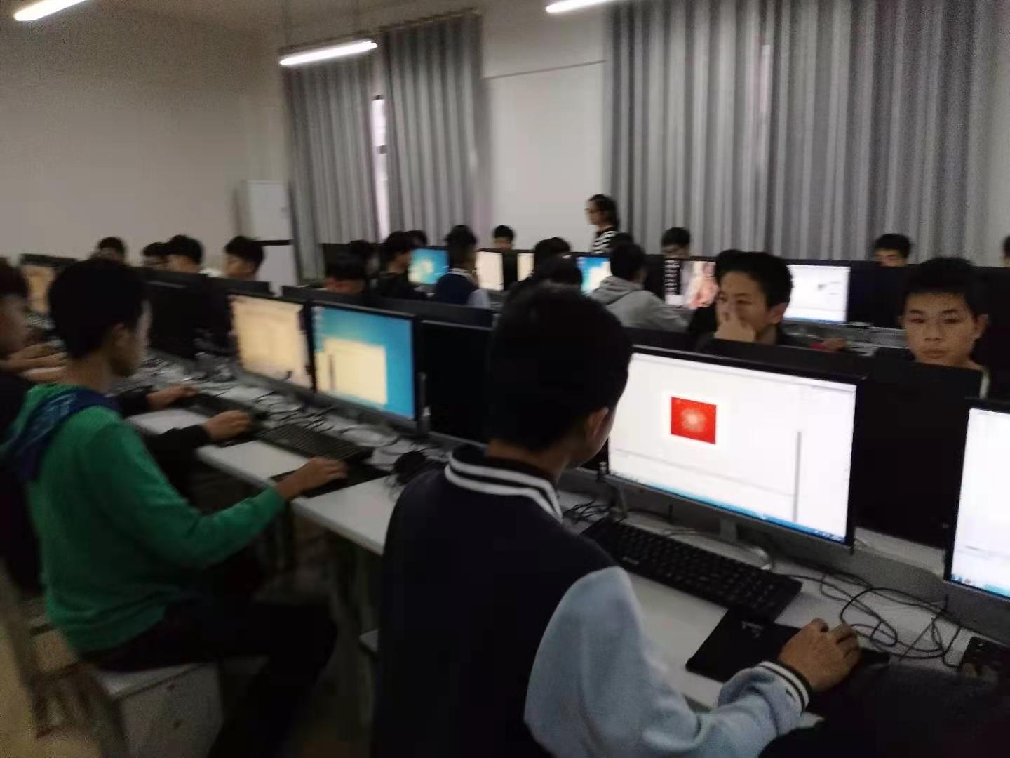 实训室三