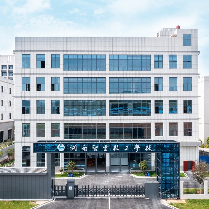 学校大门