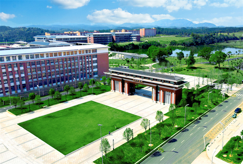 学校大门